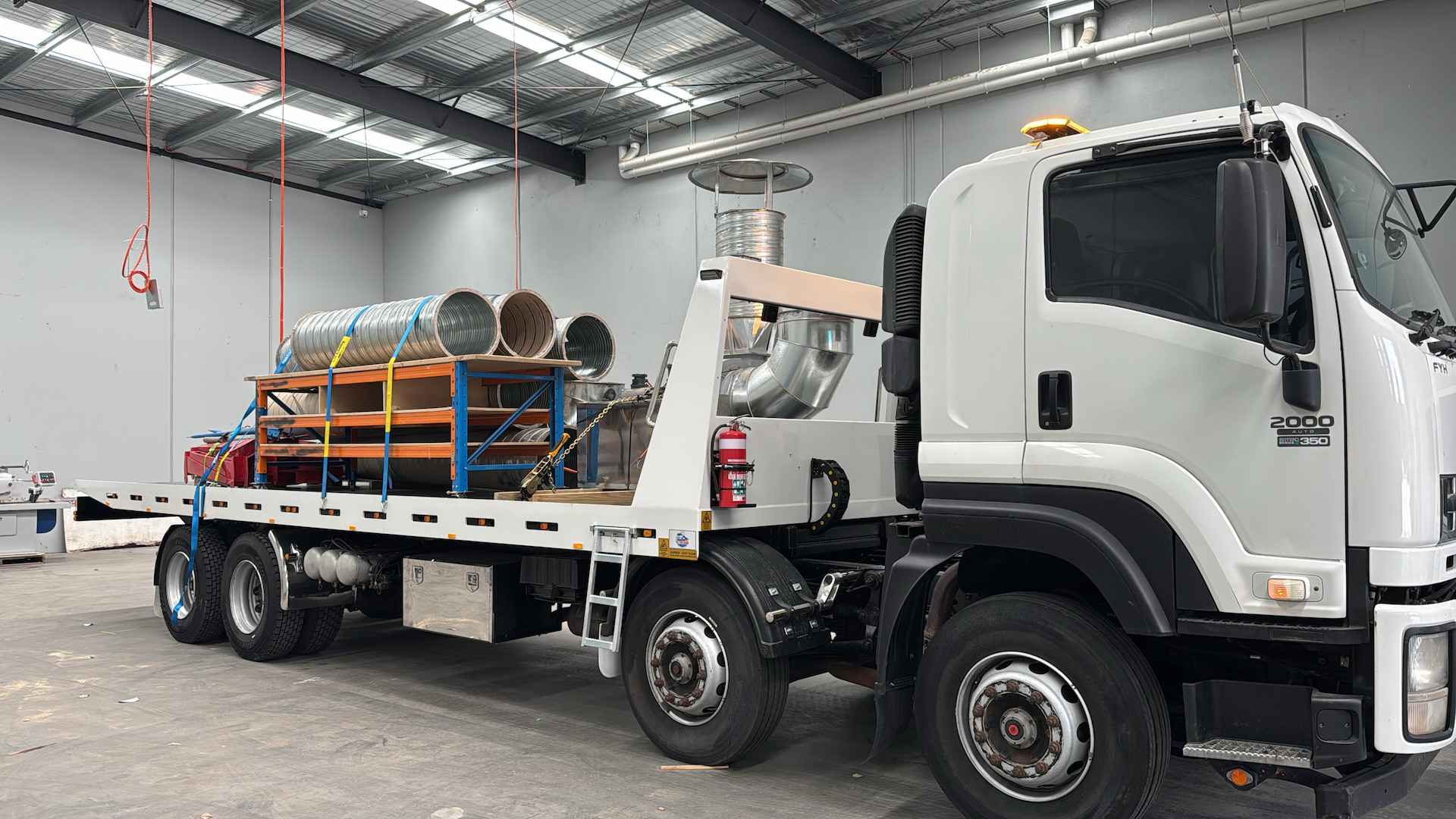 equipment towing megalift towing.jpg